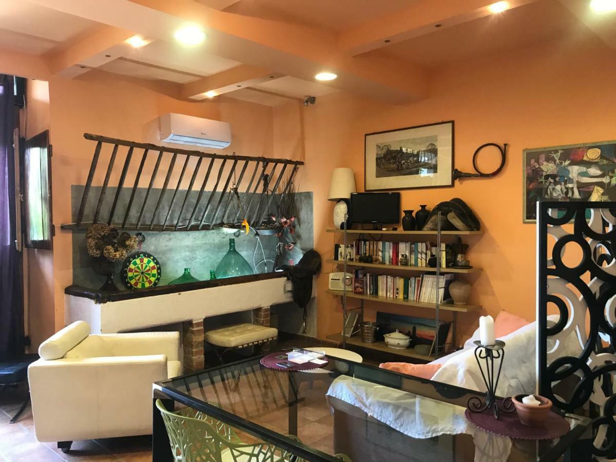 Alloggio Turistico La Stalla トゥスカーニア エクステリア 写真